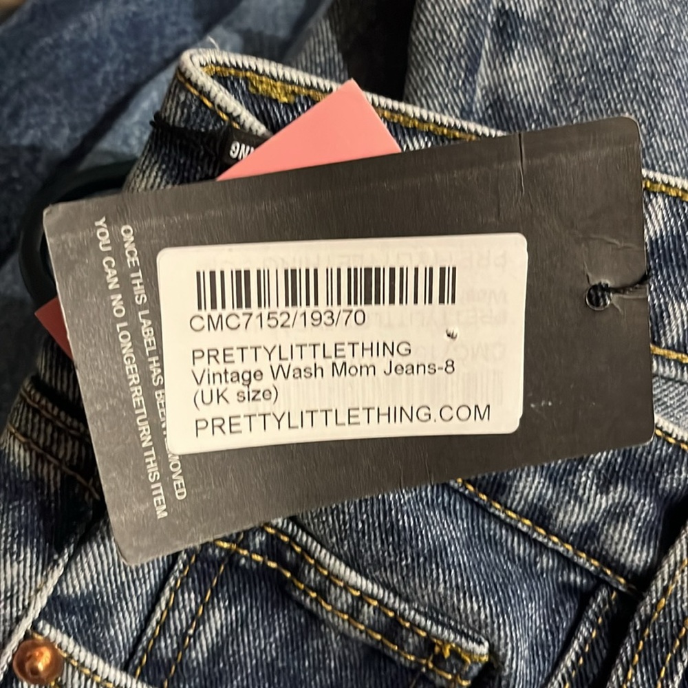 PrettyLittleThing Blue High Rise Jeans - Picture 6 of 9
